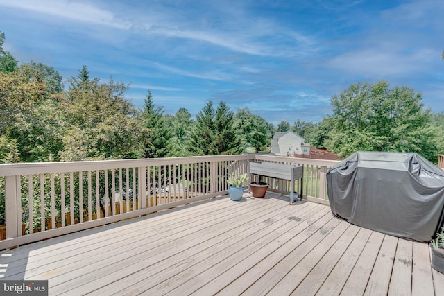 8 Ashley Ct, Stafford, VA 22554 - wooden deck with area for grilling