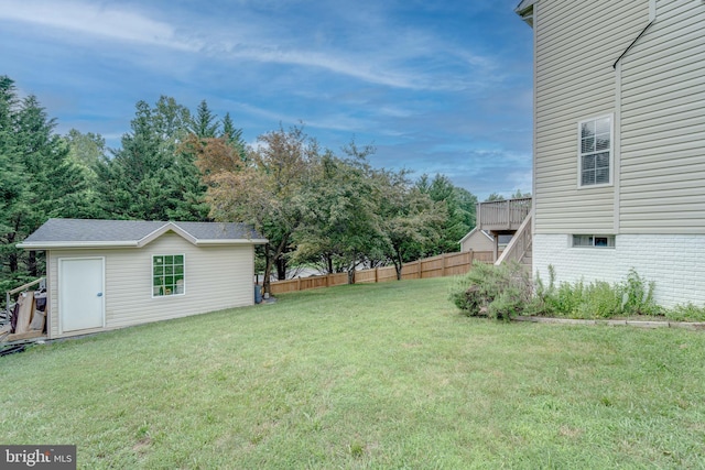 8 Ashley Ct, Stafford, VA 22554 - view of yard with an outdoor structure