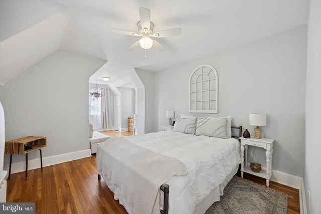 927 Drexel Ave, Drexel Hill, PA 19026 - bedroom featuring wood finished floors, vaulted ceiling, and a ceiling fan