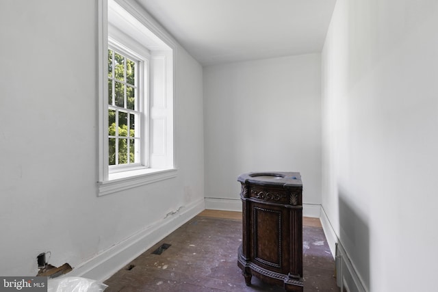 453 Bayard Rd, Kennett Square, PA 19348 - unfurnished office with baseboards