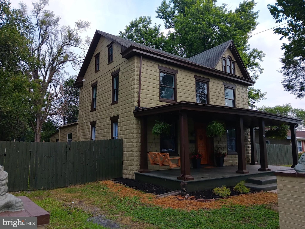 421 C St, Carlisle, PA 17013 - view of front of property with a porch