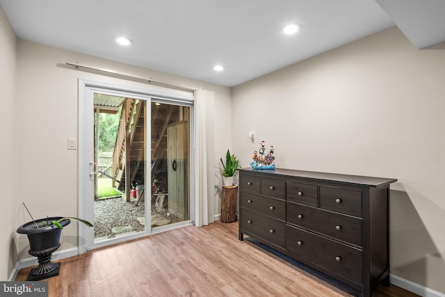 9304 Taverney Ter, Gaithersburg, MD 20879 - entryway featuring light wood finished floors and recessed lighting