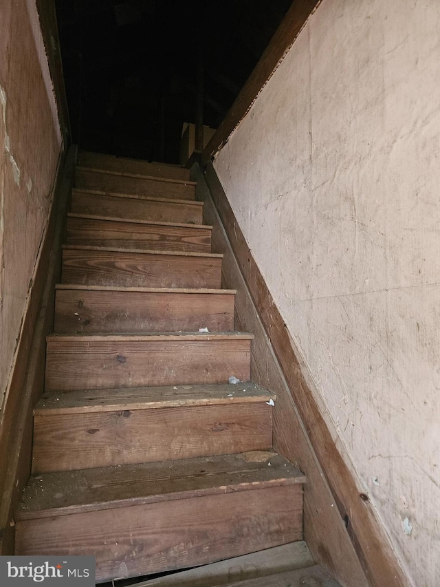 194 Blackwood Ave, Franklinville, NJ 08322 - view of staircase