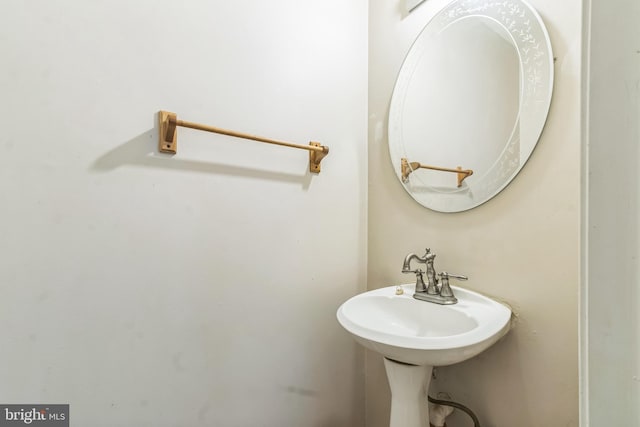 5349 Call Pl SE, Washington, DC 20019 - view of bathroom