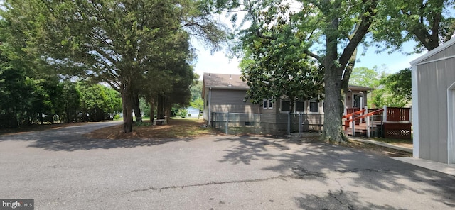 28 Victory Rd, Bridgeton, NJ 08302 - view of front facade featuring a deck