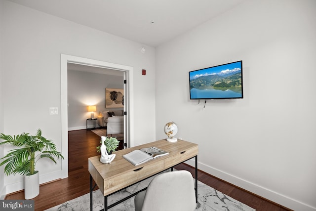 1411 Key Blvd Unit 411, Arlington, VA 22209 - office space featuring baseboards and wood finished floors
