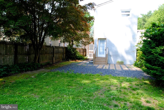 217 Wood St, Burlington, NJ 08016 - view of yard with entry steps