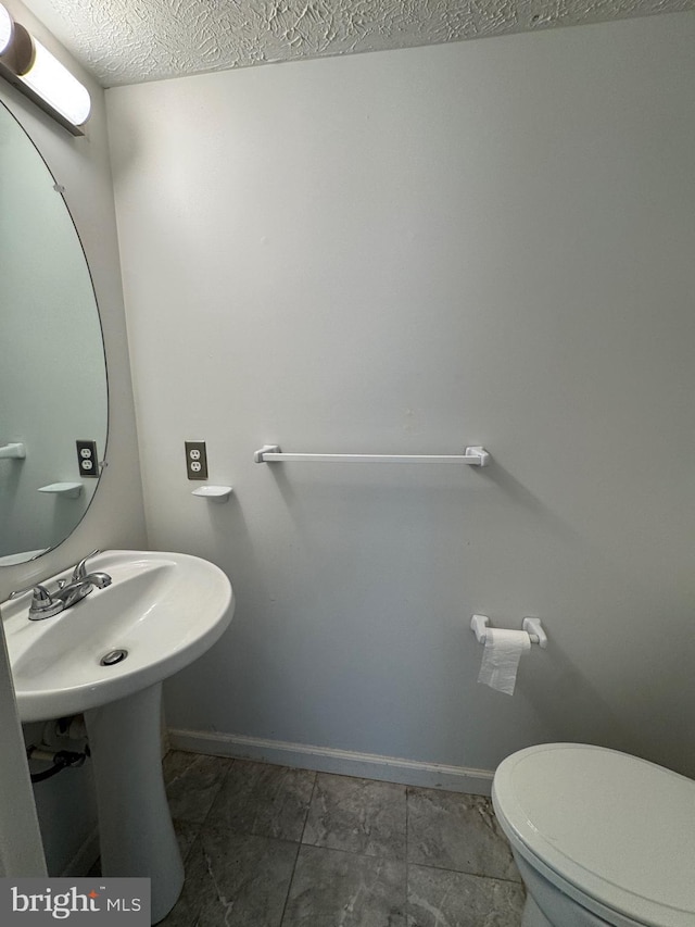 1809 Labrott Ln, Annapolis, MD 21401 - bathroom with toilet and a textured ceiling