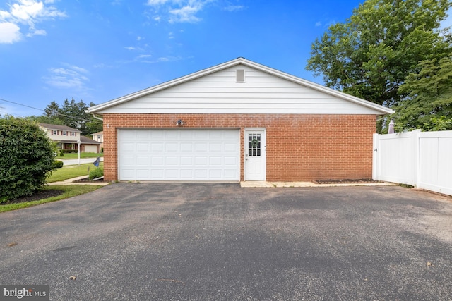 1965 Niagara Ln, York, PA 17408 - garage with driveway