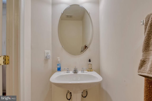 13663 Harvest Glen Way, Germantown, MD 20874 - bathroom featuring a sink