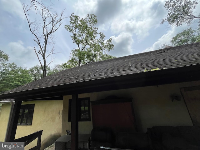 93 Jacobs Creek Rd, Ewing, NJ 08628 - exterior view of roof with shingles and stucco siding