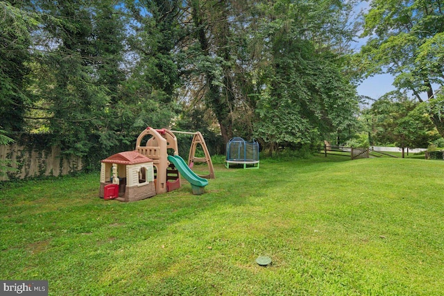 8 High Acres Dr, Ewing, NJ 08628 - fenced backyard featuring a trampoline and a playground
