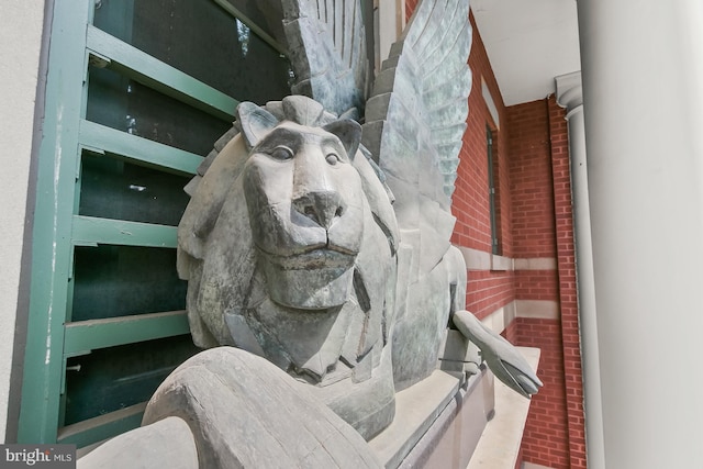 955 26th St NW Unit 510, Washington, DC 20037 - detailed view of brick siding
