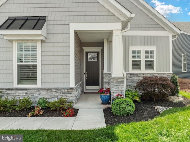 374 Lively Stream Way, Gettysburg, PA 17325 - entrance to property featuring stone siding and board and batten siding