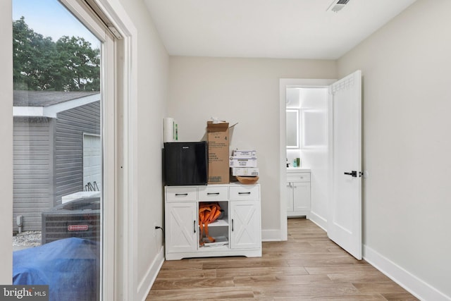 531 Redfern St, Hamilton, NJ 08610 - office with light wood finished floors and baseboards