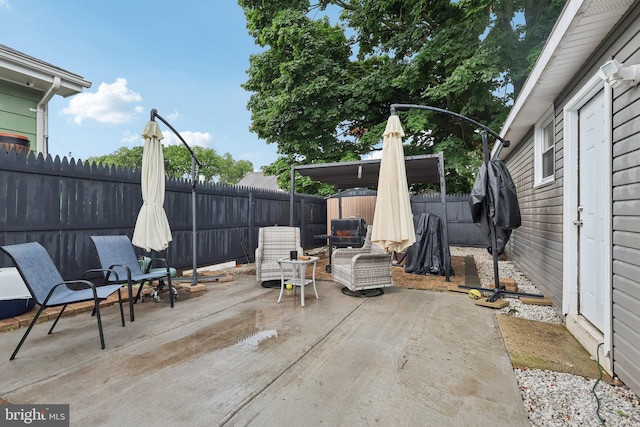 531 Redfern St, Hamilton, NJ 08610 - fenced backyard featuring a patio area