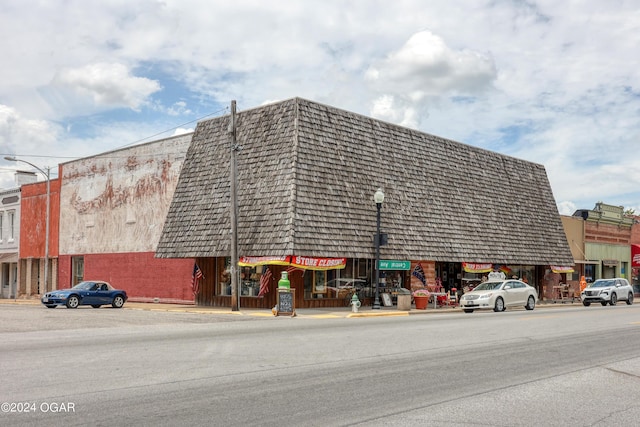 view of building exterior