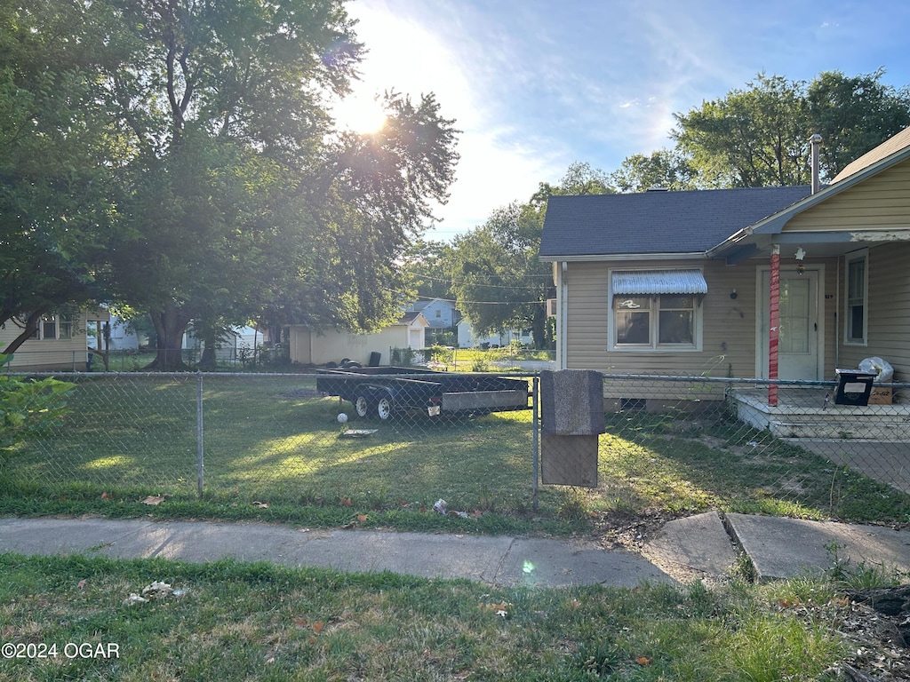 view of yard with a fenced front yard