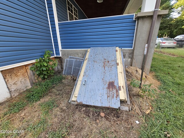 view of entry to storm shelter