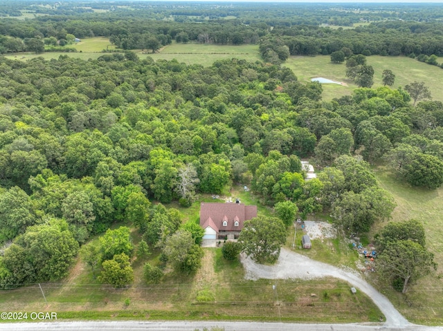 bird's eye view with a view of trees