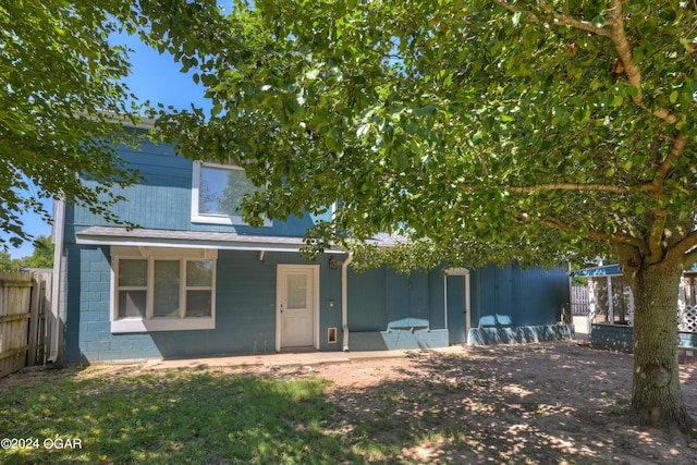 view of front of house