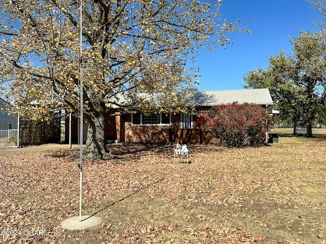 view of front of house