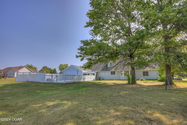 9825 County Rd 215, Webb City, MO 64870 - view of yard