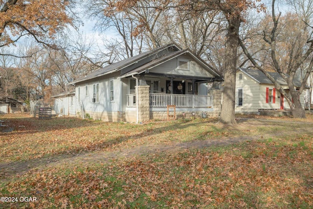 view of front facade featuring covered porch