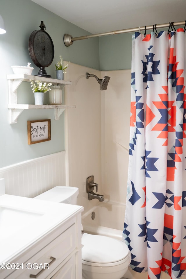 2652 S Farm Rd 51, Republic, MO 65738 - full bath featuring shower / bathtub combination with curtain and vanity