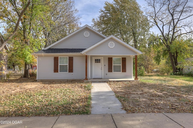 bungalow featuring covered porch