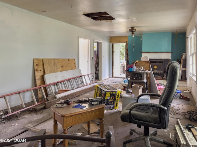 819 W Arch St, Nevada, MO 64772 - view of living room