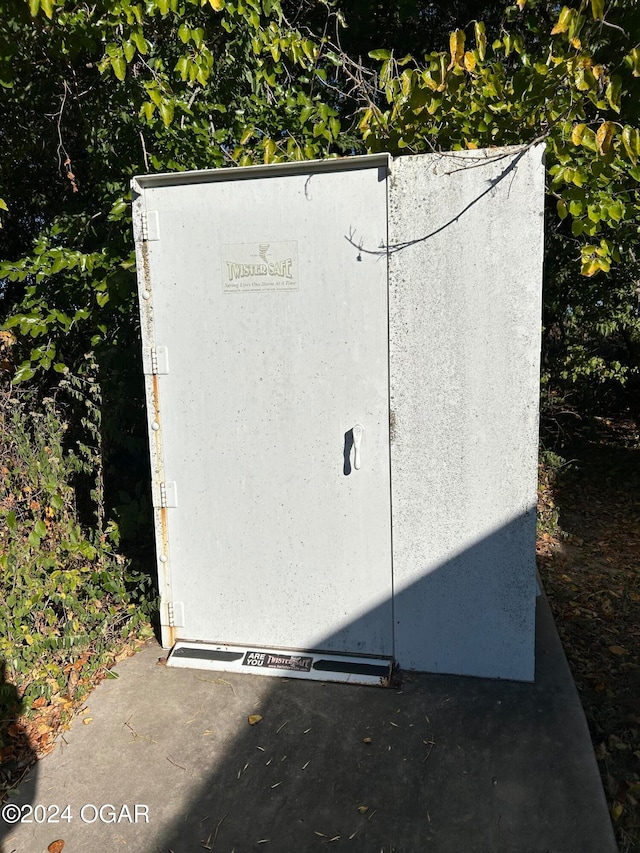 view of entry to storm shelter