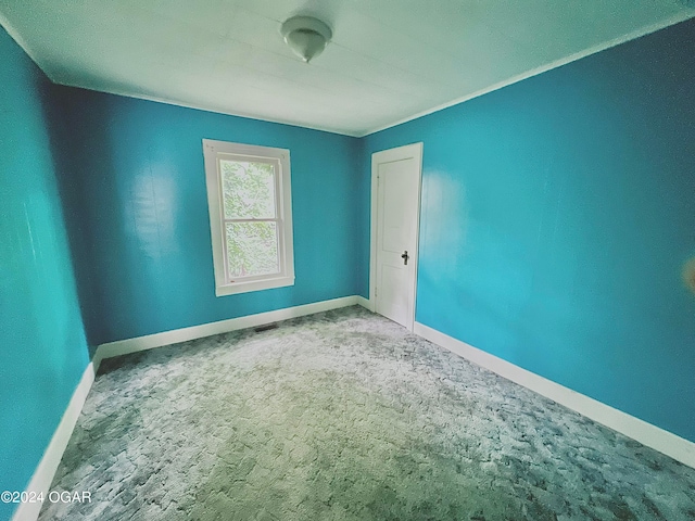 empty room with carpet