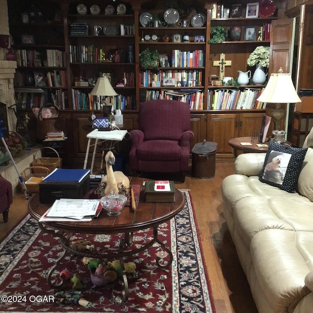 living area featuring hardwood / wood-style flooring