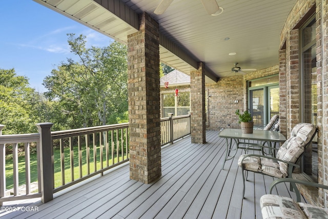 deck with ceiling fan