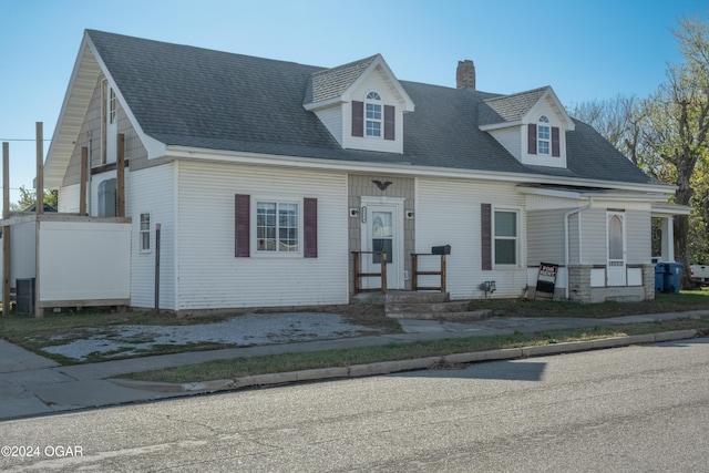 319-323 N Harlem Ave, Joplin, MO 64801 - view of front facade featuring a chimney
