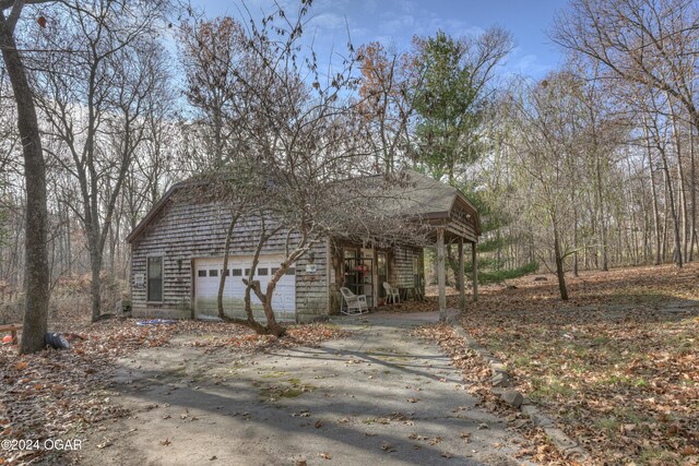 5623 Rivercrest Valley Dr, Joplin, MO 64804 - view of front of house with a garage