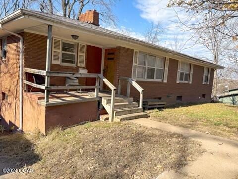 view of front of property with covered porch