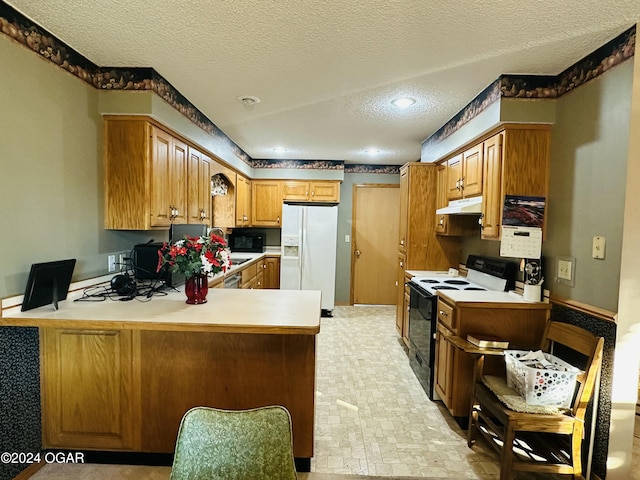 kitchen with a textured ceiling, kitchen peninsula, white fridge with ice dispenser, and black electric range