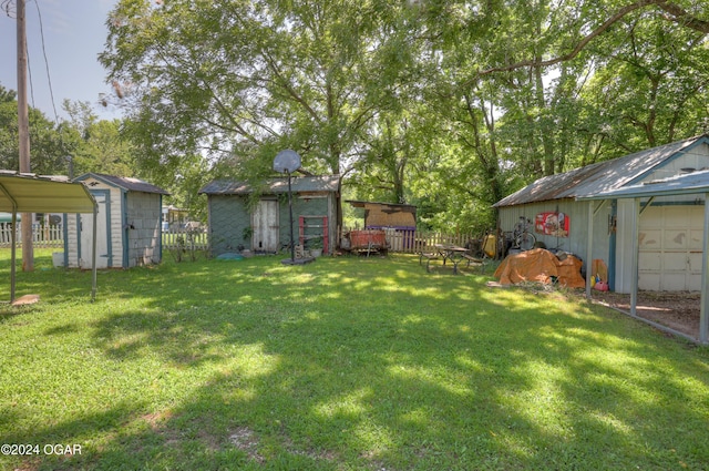 view of yard with a shed