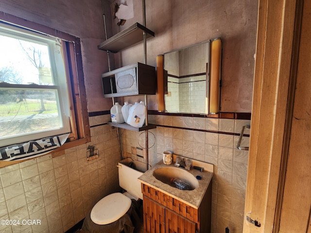118 S Oak St, Mulberry, KS 66756 - bathroom featuring vanity