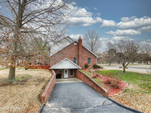 view of side of property