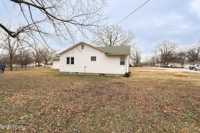 202 Arbor Dr, Lamar, MO 64759 - view of side of home