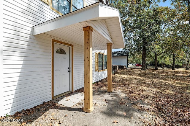 view of property entrance