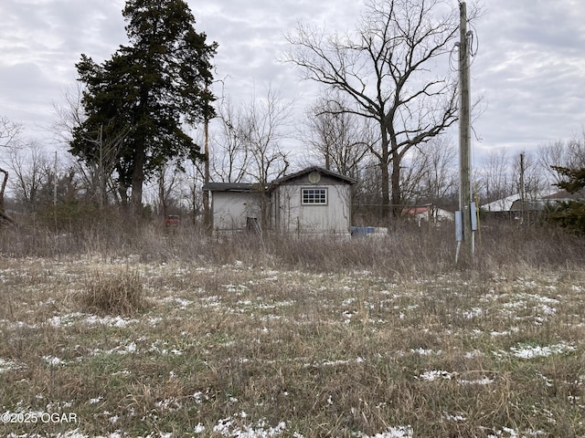 view of outdoor structure