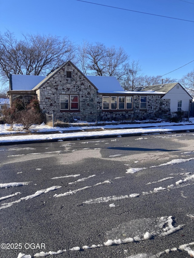 view of front of house