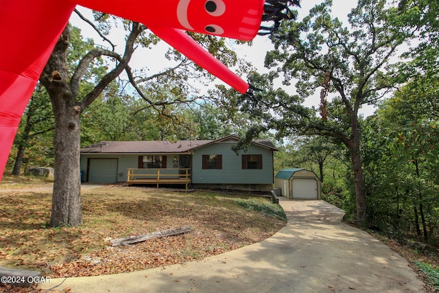 view of front of home featuring a garage