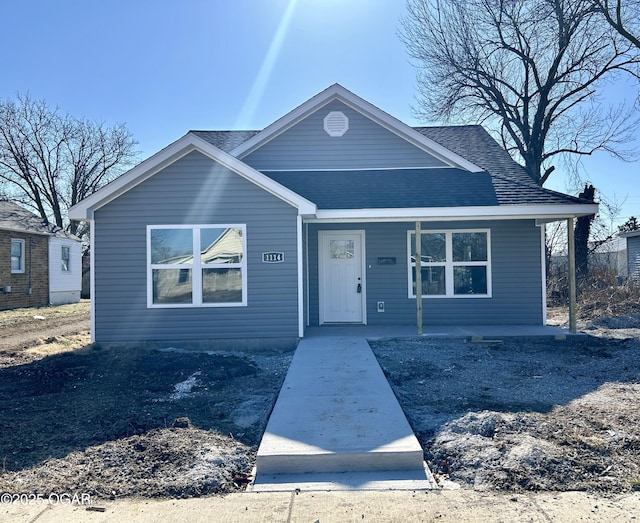 view of front of property featuring a porch