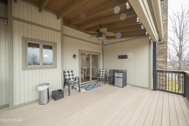 deck with ceiling fan