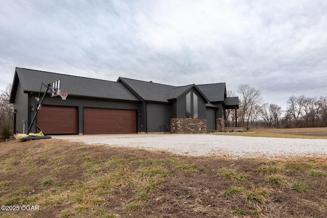 view of front of house featuring a garage